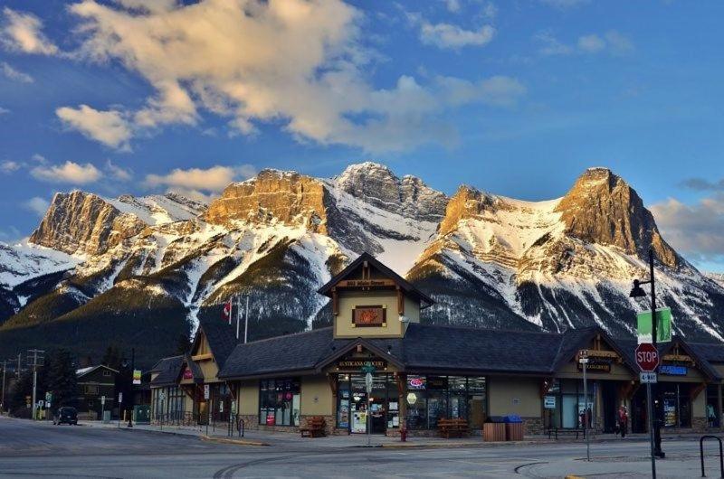 Cascade Penthouse By Canadian Rockies Vacation Rentals Canmore Exterior foto