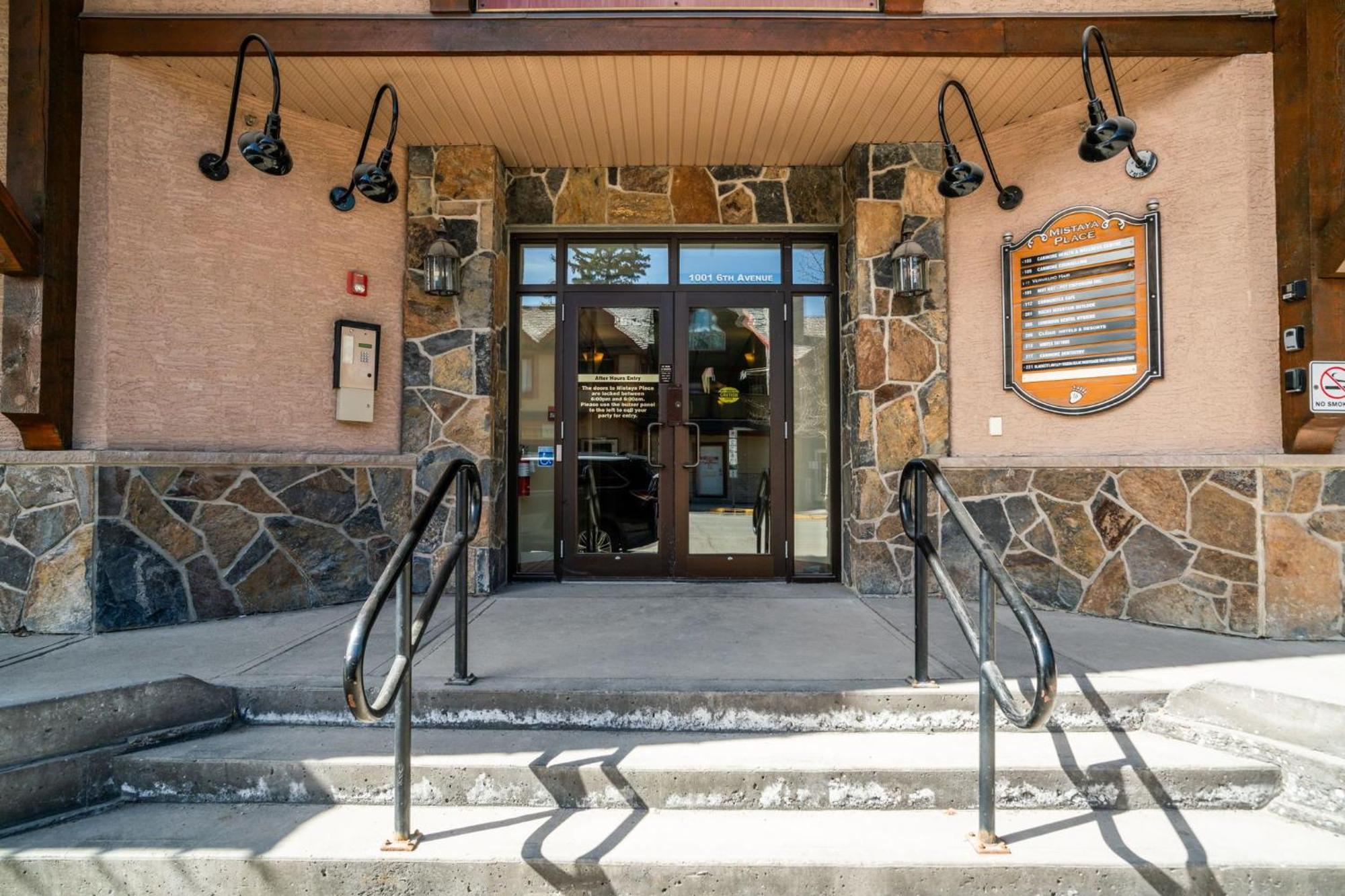 Cascade Penthouse By Canadian Rockies Vacation Rentals Canmore Exterior foto