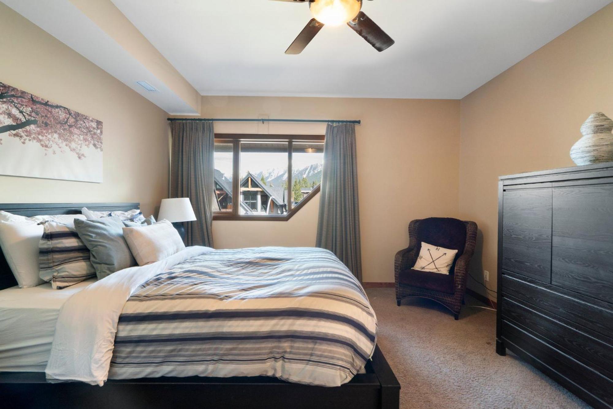 Cascade Penthouse By Canadian Rockies Vacation Rentals Canmore Exterior foto